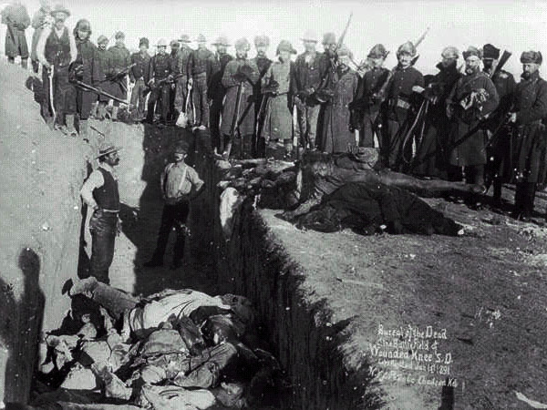 Image mass_grave_at_wounded_knee